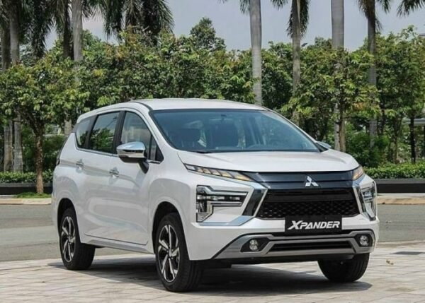 thuê xe tự lái xpander premium