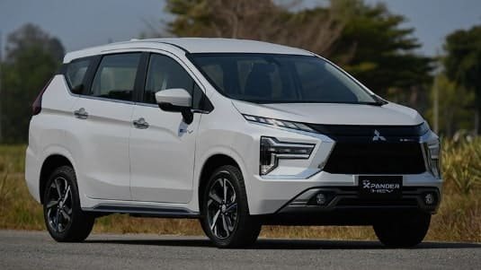 Nên thuê xe xpander tự lái